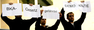 Protest gegen das BKA-Gesetz am 12.11.2008 im Deutschen Bundestag